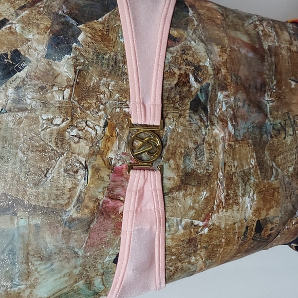 VS Peach Swimsuit Bra - Picture 2 of 7